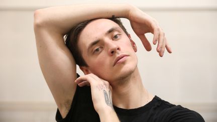 Le danseur ukrainien Sergueï Polounine, le 1er mars 2017, lors d'une séance de répétiions au Royal Opera House de Londres. (NEIL HALL / REUTERS)