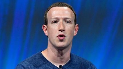 Le patron et fondateur de Facebook&nbsp;lors d'un discours au salon VivaTech à Paris, le 24 mai 2018.&nbsp; (GERARD JULIEN / AFP)