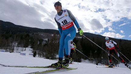 Le skieur péruvien Roberto Carcelen