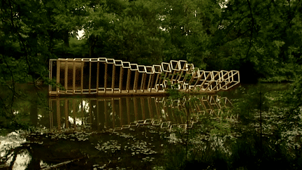 Rotation 40,3 m3, la création de Benjamin Testa.
 (capture d&#039;écran France 3 / Culturebox)