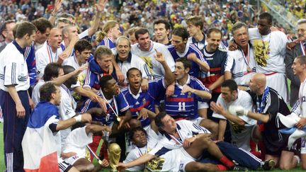 L'équipe de France victorieuse de la Coupe du monde 1998 (COLINET RICHARD / MAXPPP TEAMSHOOT)