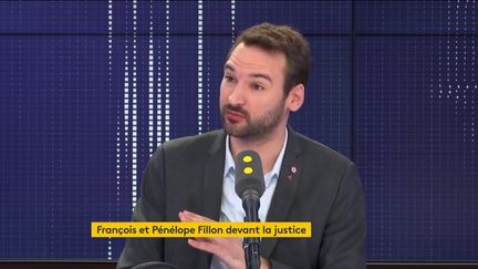 Ugo Bernalicis, député La France insoumise, était l'invité du "8h30 franceinfo" du lundi 24 février. (FRANCEINFO / RADIOFRANCE)