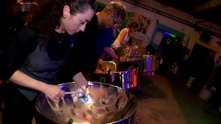 Le Steelpan, un instrument originaire de Trinidad-et-Tobago.
 (France Télévisions)