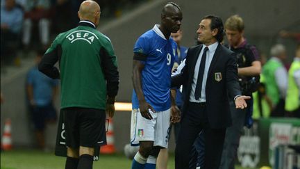 Cesare Prandelli, ici avec Mario Balotelli