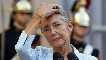 La&nbsp;Première ministre Elisabeth Borne, le 16 mai 2022, à Paris. (LUDOVIC MARIN / AFP)