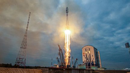 La sonde russe envoyée sur la Lune, le 11 août 2023, à Vostotchny (Russie). (HANDOUT / RUSSIAN SPACE AGENCY ROSCOSMOS / AFP)