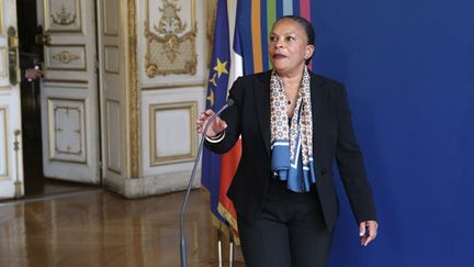 &nbsp; (Christiane Taubira recevant les avocats à la chancellerie hier. © Maxppp)