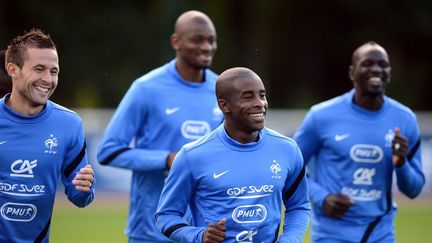 Yohan Cabaye, Rio Mavuba et Abou Diaby pourraient être les nouveaux hommes fort des Bleus au milieu de terrain (FRANCK FIFE / AFP)