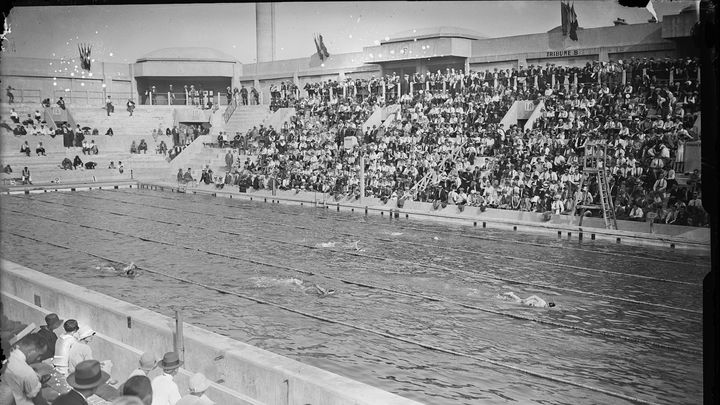 Image de la piscine Georges Vallerey à Paris, en 1924, pendant les Jeux olympiques. (AFP)