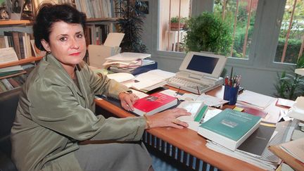 La philosophe Geneviève Fraisse, à Châtillon, le 21 novembre 1997. (JACK GUEZ / AFP)