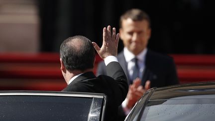 François Hollande lors de la passation de pouvoirs avec Emmanuel Macron, le 14 mai 2017 à l'Elysée. (MAXPPP)