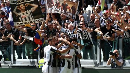 Le bonheur des joueurs de la Juventus, en communion avec leur public (MATTEO BOTTANELLI / NURPHOTO)