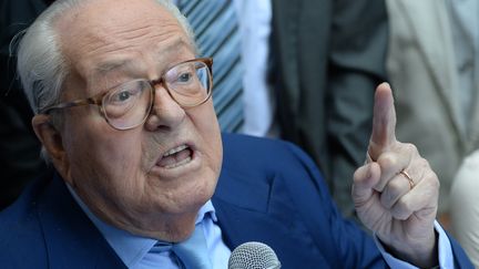 Jean-Marie Le Pen, le 5 septembre 2015 &agrave; Marseille (Bouches-du-Rh&ocirc;ne). (BORIS HORVAT / AFP)