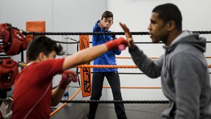 Jorge Pina enseigne la boxe dans les quartiers défavorisés de Lisbonne. (PATRICIA DE MELO MOREIRA / AFP)