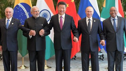 De gauche à droite: le président brésilien Michel Temer, le Premier ministre indien Narendra Modi, le président chinois Xi Jinping, le président russe Vladimir Poutine et le président sud-africain Jacob Zuma. (Sergey Guneev / Sputnik)