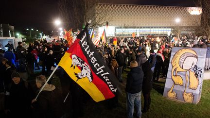 &nbsp; (Lundi dernier, ils étaient 25.000 à Dresde à défiler contre l'islam à l'appel du mouvement Pegida © MAXPPP)