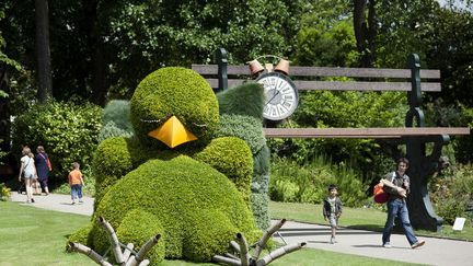 Une cr&eacute;ation de l'artiste fran&ccedil;ais Claude Ponti est expos&eacute;e dans le jardin botanique de Nantes (Loire-Atlantique) &agrave; l'occasion du festival Le voyage &agrave; Nantes qui se tient dans la ville jusqu'au 21 ao&ucirc;t 2014. (JEAN-SEBASTIEN EVRARD / AFP)