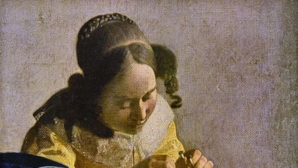 "La Dentellière" de Vermeer exposée au Louvre-Lens pour un an (MORANDI TUUL ET BRUNO / HEMIS.FR / HEMIS.FR)