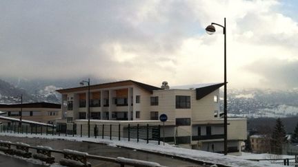 Le coll&egrave;ge de Bourg-Saint-Maurice (Savoie) o&ugrave; un &eacute;l&egrave;ve s'est suicid&eacute; le 12 f&eacute;vrier 2013. ( XAVIER SCHMITT / FRANCE 3 ALPES )