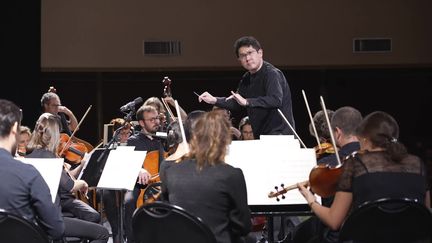 Le concours international des jeunes chefs d'orchestre (France 3 Franche-Comté V. Hirson / E. Debief / R. Bolard / F. Nogara)