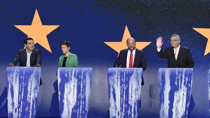 Quatre des cinq candidats d&eacute;clar&eacute;s &agrave; la pr&eacute;sidence de la Commission europ&eacute;enne, avant le d&eacute;bat qui les a oppos&eacute;s, le 15 mai 2014, &agrave; Bruxelles (Belgique). (JOHN THYS / AFP)