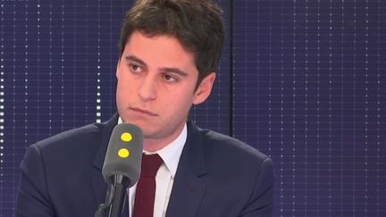 Gabriel Attal,&nbsp;député des Hauts-de-Seine,&nbsp;porte-parole de La République en marche (LREM) invité 15 février de franceinfo. (RADIO FRANCE / FRANCE INFO)