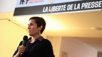 La journaliste d'investigation Ariane Lavrilleux, lors d'une conférence de presse au siège de Reporters Sans Frontières à Paris, le 21 septembre 2023. (THOMAS SAMSON / AFP)