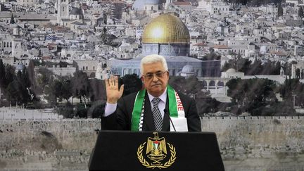 Le pr&eacute;sident palestinien Mahmoud Abbas lors de son discours pour le 8e anniversaire de la mort de Yasser Arafat, &agrave; Ramallah, le dimanche 11 novembre 2012. (ABBAS MOMANI / AFP)