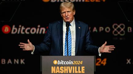 Donald Trump prononce un discours lors du troisième jour de la conférence Bitcoin 2024 au Music City Center, le 27 juillet 2024 à Nashville, dans le Tennessee (Etats-Unis). (JON CHERRY / GETTY IMAGES NORTH AMERICA)