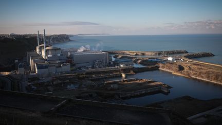 Le centrale nucléaire de Penly, en Seine-Maritime, le 9 décembre 2021. (LOU BENOIST / AFP)