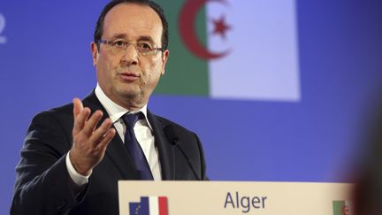 François Hollande rencontre Abdelaziz Bouteflika