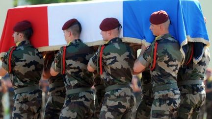 Obsèques du 63è soldat français tué en juin 2011 (AFP)