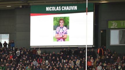 Hommage rendu à&nbsp;Nicolas Chauvin avant un match de la&nbsp;Coupe d'Europe de rugby à XV, à Leicester, le 16 décembre 2018. (OLI SCARFF / AFP)