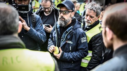 Jérôme Rodrigues, pendant une manifestation des "gilets jaunes", le 9 avril 2019 à Paris. (STEPHANE DE SAKUTIN / AFP)