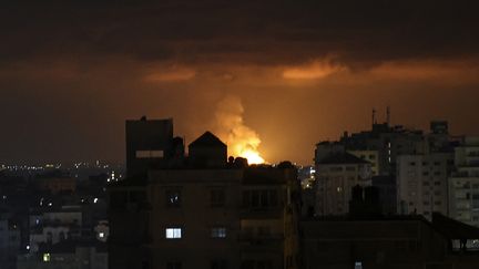 Une frappe de l'armée israélienne à Gaza, le 9 mai 2023. (MOHAMMED ABED / AFP)