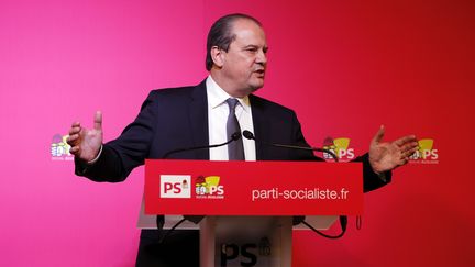 Le premier secrétaire du Parti socialiste, Jean-Christophe Cambadélis, le 15 décembre 2015 au siège du PS à Paris. (FRANCOIS GUILLOT / AFP)