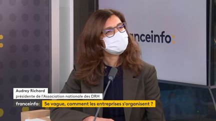 Audrey Richard, présidente de l’Association nationale des DRH, "invitée éco" de franceinfo le 3 décembre 2021. (FRANCEINFO)