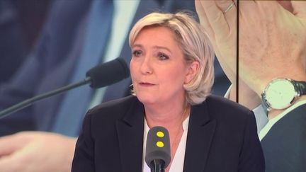 Marine Le Pen, la présidente du Front national, était l'invité de franceinfo vendredi 23 mars. (FRANCEINFO / RADIOFRANCE)