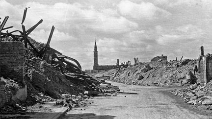 Les ruines du ghetto de Varsovie (1946)
 (Edward Falkowski / Forum MaxPPP)