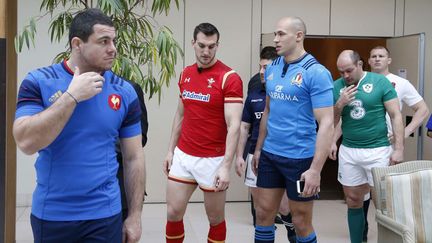 &nbsp; (Le capitaine Guilhem Guirado et ses adversaires du Tournoi. © Jed Leicester/BPI/REX/Shutterstock)