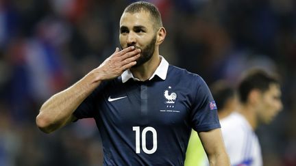 Le joueur Karim Benzema lors du match France-Arménie le 8 octobre 2015 à Nice.&nbsp; (VALERY HACHE / AFP)