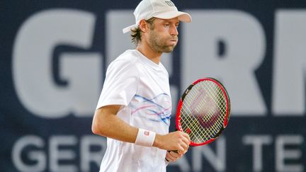 Le joueur de tennis français Stéphane Robert lors du tournoi de Hambourg en 2016 (DANIEL BOCKWOLDT / DPA)