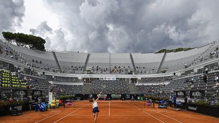 Karolina Pliskova au service pendant la finale du tournoi de Rome, en septembre. (RICCARDO ANTIMIANI / POOL)