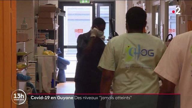 Sur le plan sanitaire, la quatrième vague de Covid-19 fait des ravages en Guyane. Jamais, depuis le début de l'épidémie, ce territoire n'avait enregistré autant de décès et d'admissions en réanimation.