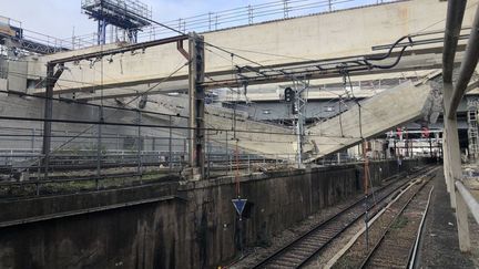 Une poutre de plusieurs centaines de tonnes est tombée sur les voies à la Gare d'Austerlitz (Paris), dans la nuit du lundi 30 novembre au mardi 1er décembre 2020. (SNCF)