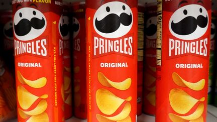 Avec le rachat de la marque de chips Pringles, qui fait partie du groupe Kellanova, Mars espère faire face à la diminution de ses ventes en volume. (MARIO TAMA / GETTY IMAGES NORTH AMERICA)