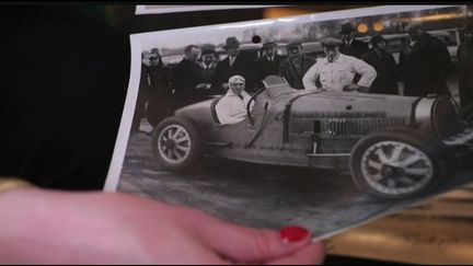 Cette semaine, dans sa série Les Battantes consacrée aux femmes qui ont fait l’histoire, le 13 Heures présente le portrait de Mariette Hélène&nbsp;Delangle, dite&nbsp;Hellé&nbsp;Nice, l’une des premières femmes à avoir&nbsp;fait&nbsp;de la course automobile dans les années 30. (FRANCE 2)