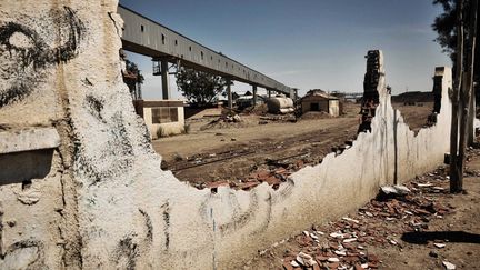 Locaux de la soci&eacute;t&eacute; des phosphates de Gafsa, situ&eacute;e &agrave; M&eacute;tlaoui pr&egrave;s de Gafsa, dans une des r&eacute;gions les plus sinistr&eacute;es de Tunisie, ici en juin 2011. (AUDE OSNOWCZ / WOSTOK PRESS / MAXPPP)