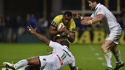 Le Clermontois Peceli Yato (avec le ballon) (THIERRY ZOCCOLAN / AFP)