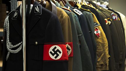 Collections : faut-il interdire les ventes d’objets nazis ?